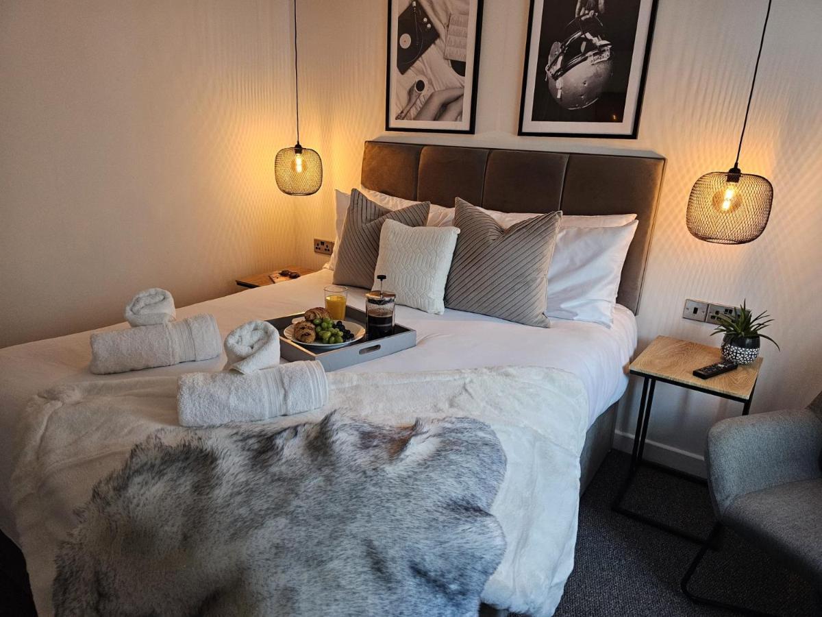 Boujis - Sleeps 4 - Habita * Plymouth